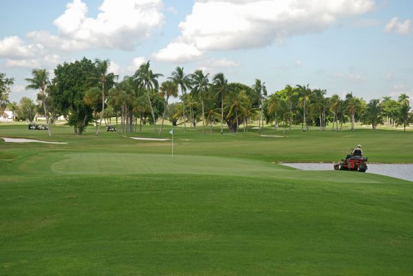 Golf Course Maintenance in Sun Prairie