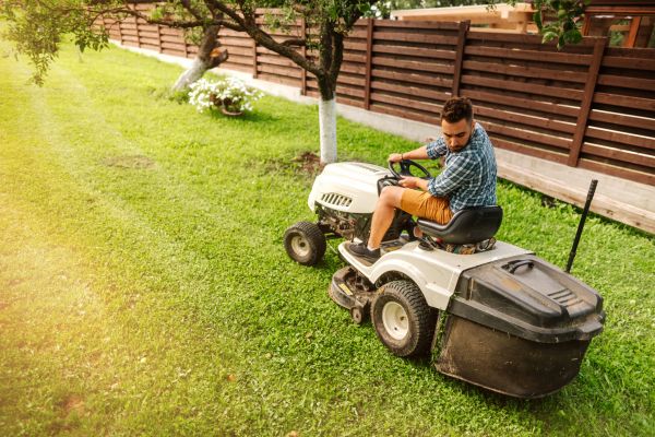 Industrial Lawn Mowing in Sun Prairie